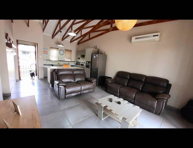 3 BEDROOM TOWNHOUSE FOR SALE IN WATERKLOOF EAST